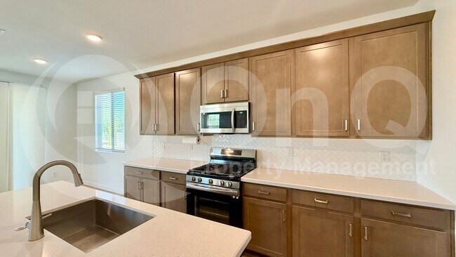 9305 East Sebring Avenue Mesa, AZ 85212 photo 5
