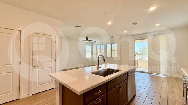 9305 East Sebring Avenue Mesa, AZ 85212 photo 4