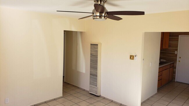 1187 E Washington Ave El Cajon, CA 92019 photo 3