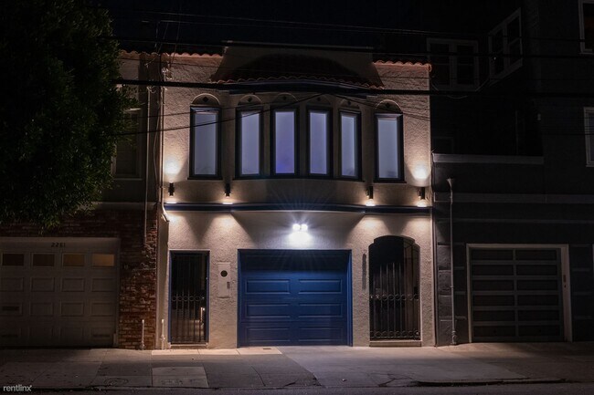 2285 Greenwich Street, San Francisco, CA 94123 photo 3