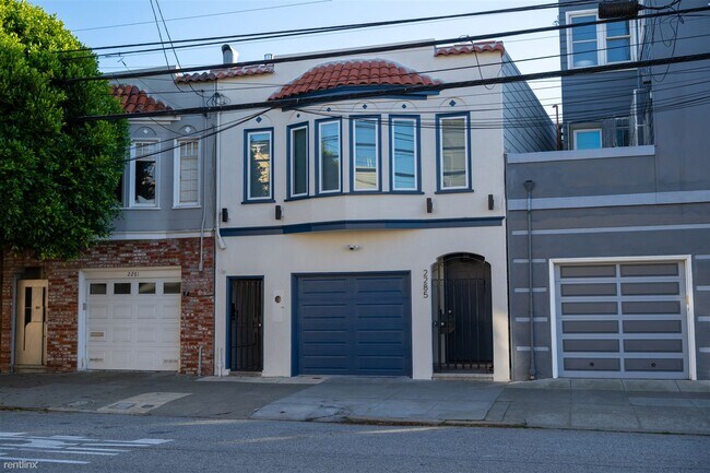 2285 Greenwich Street, San Francisco, CA 94123 photo 2