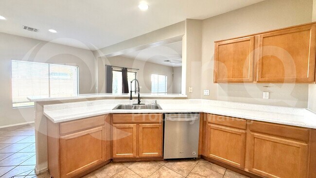 9012 W Hess St Tolleson, AZ 85353 photo 5