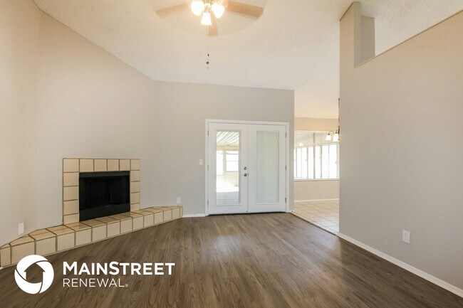 5514 W Joan De Arc Ave Glendale, AZ 85304 photo 3