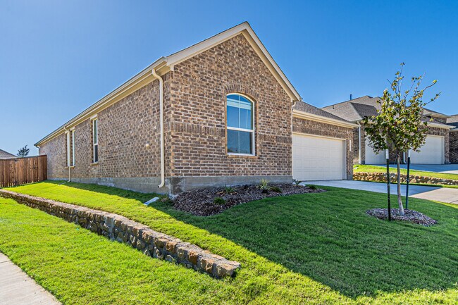 10005 Warlander Drive, Providence Village, TX 76227 photo 3
