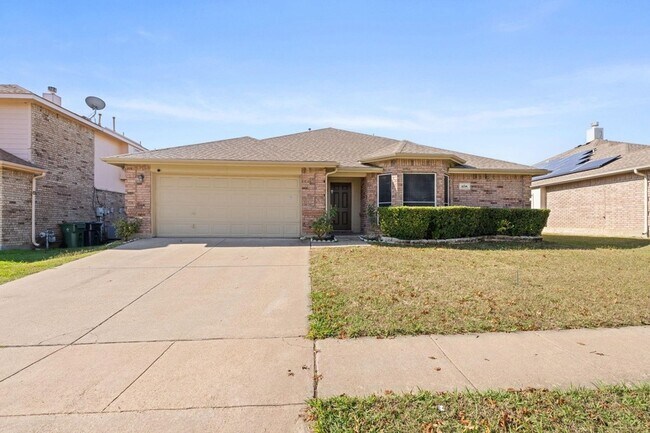 6718 Meadowcrest Drive, Arlington, TX 76002 photo 3