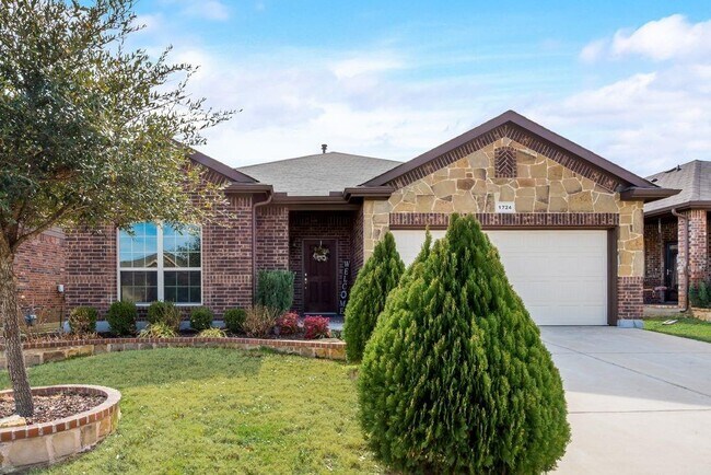 1724 Kachina Lodge Road, Fort Worth, TX 76131 photo 2