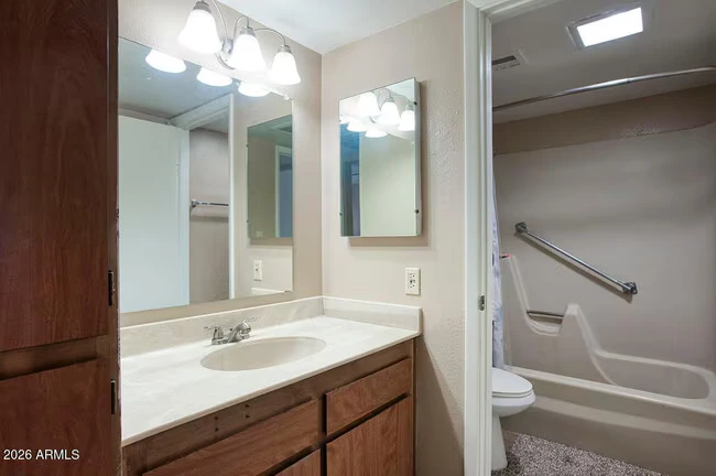 3033 E Devonshire Ave Phoenix, AZ 85016 photo 5