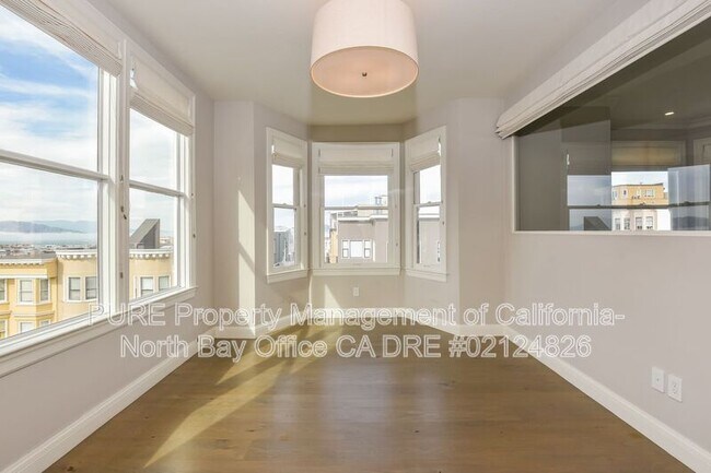 615-617 Greenwich St San Francisco, CA 94133 photo 4