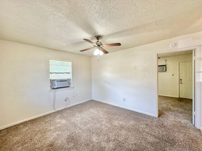 403 Robertson Ave Copperas Cove, TX 76522 photo 3
