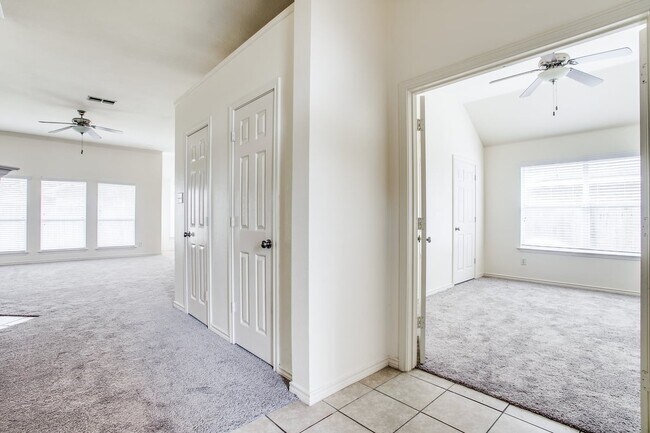 7740 Summerbrook Cir Fort Worth, TX 76137 photo 5