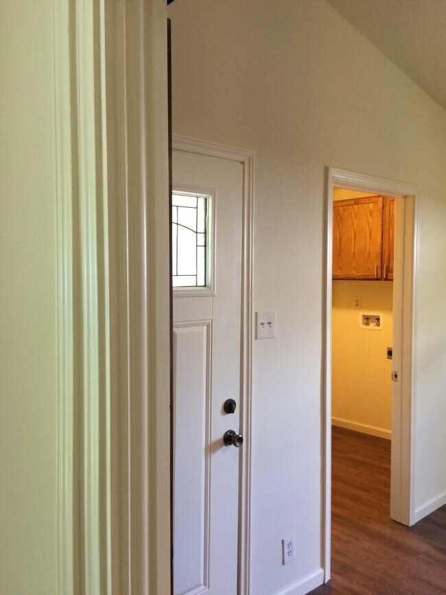 2602 Oaklawn Ave Austin, TX 78722 photo 3