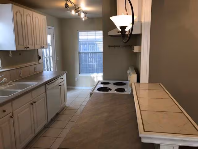 3251 Rosebank Drive, Dallas, TX 75228 photo 5