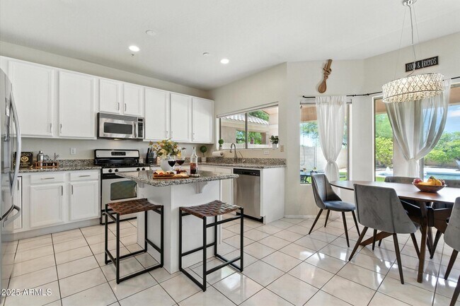 8083 E Michelle Dr Scottsdale, AZ 85255 photo 5