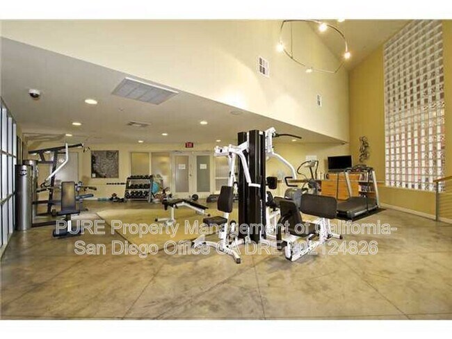 1501 Front St San Diego, CA 92101 photo 4