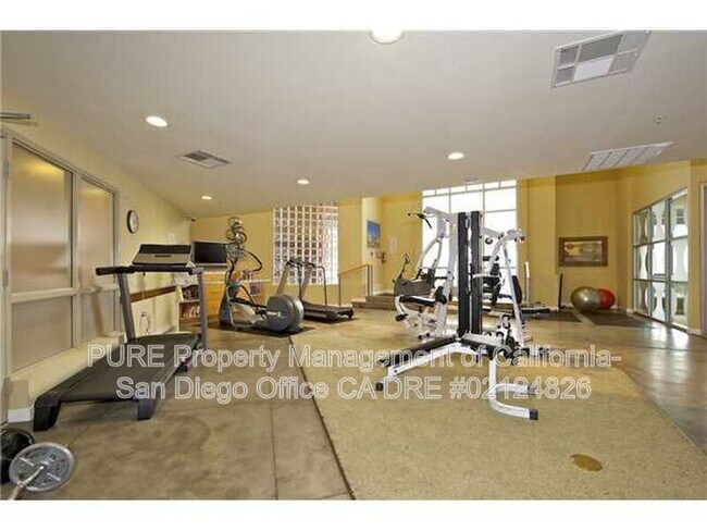 1501 Front St San Diego, CA 92101 photo 3