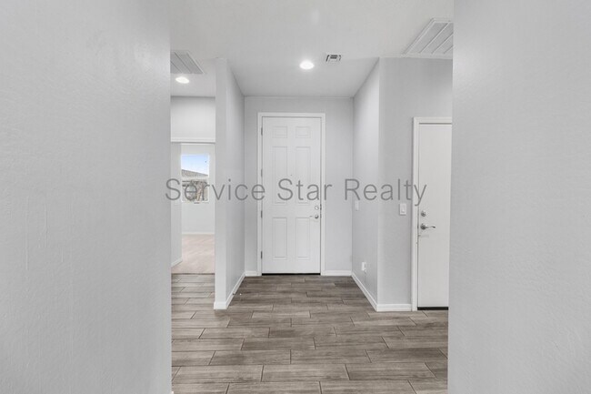 5619 W Stargazer Pl photo 3