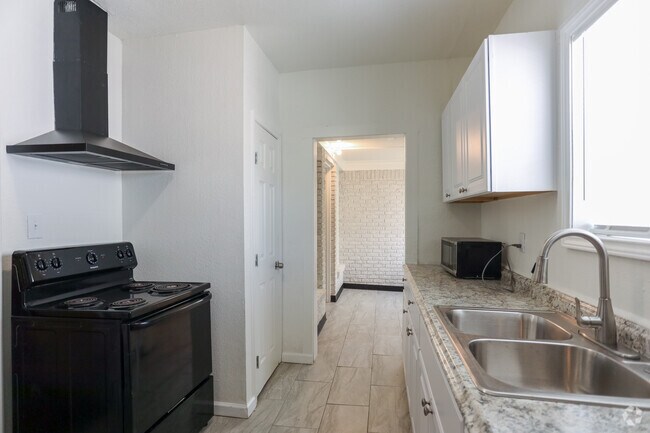 Norwood Street Apartments photo 5