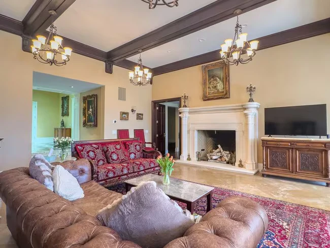 5BR/5BA Single Family House on Mount Eden Rd · Saratoga photo 3