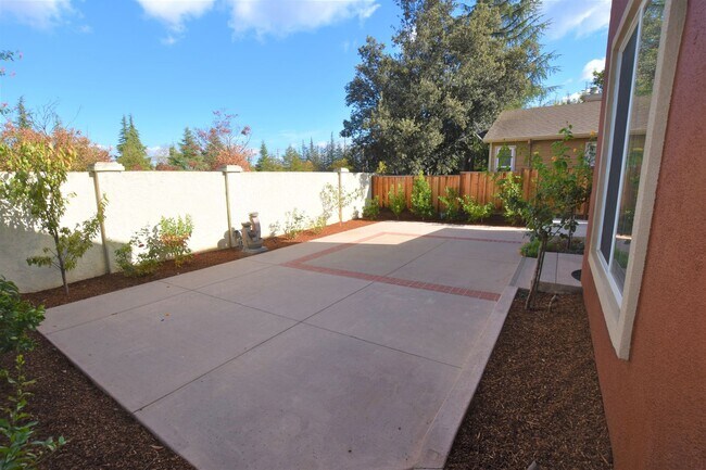118 Smith Ranch Ct Los Gatos, CA 95032 photo 2