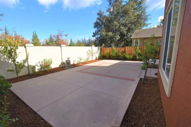 118 Smith Ranch Ct Los Gatos, CA 95032 photo 2
