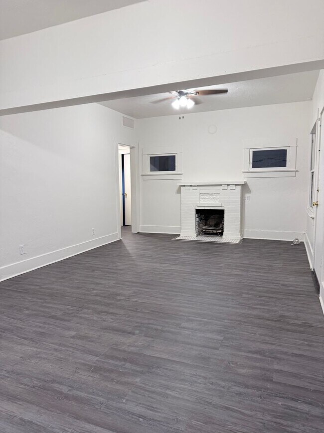 1216 E Pierce St Phoenix, AZ 85006 photo 5