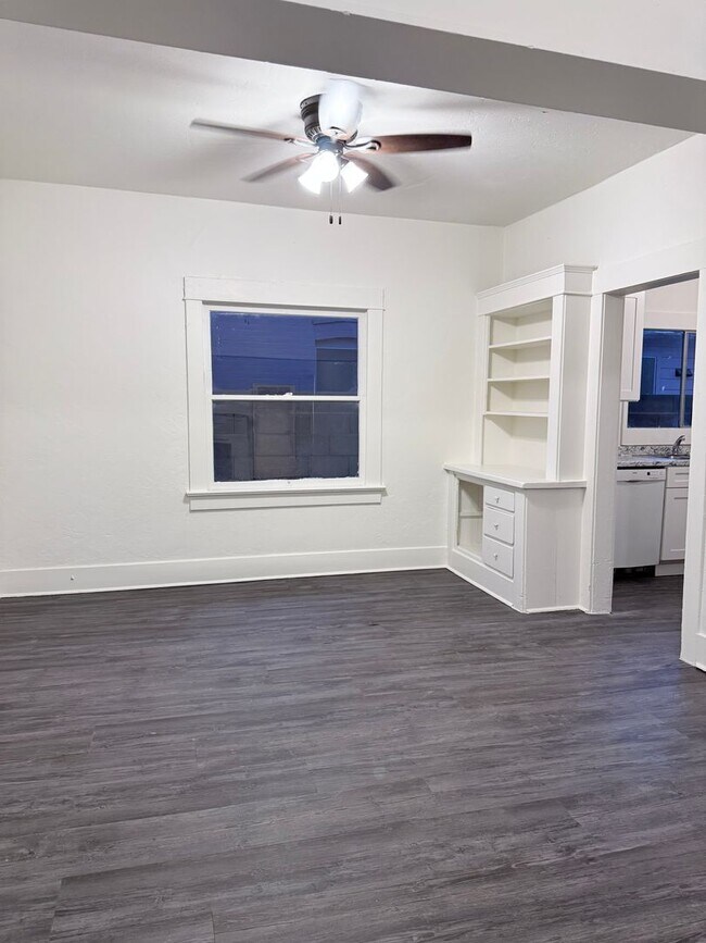 1216 E Pierce St Phoenix, AZ 85006 photo 3