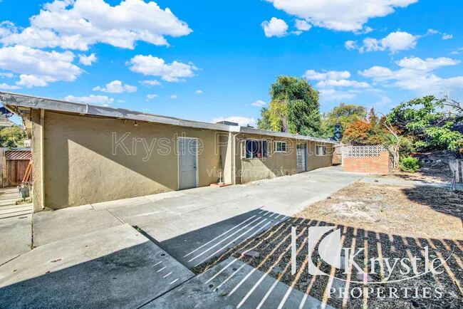 1114 Coronel Ave Vallejo, CA 94591 photo 3