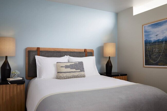 1122 Madison St Seattle, WA 98104 photo 3
