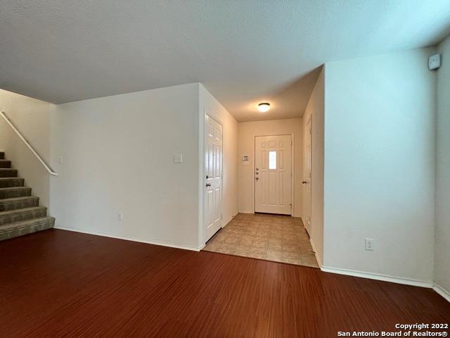 25271 Cambridge Wl San Antonio, TX 78261 photo 4