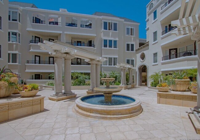 620 State St San Diego, CA 92101 photo 2