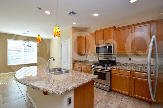 3250 South Holguin Way, Chandler, AZ 85248 photo 3