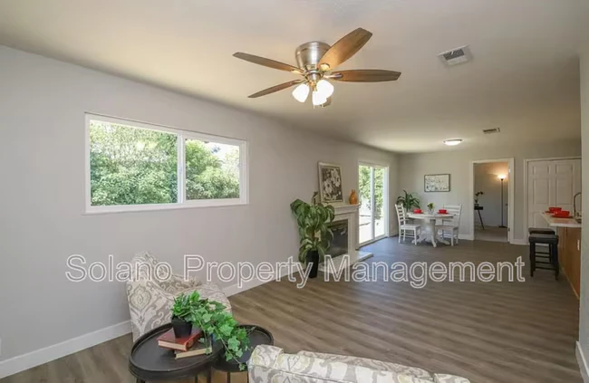 849 Finch Way Fairfield, CA 94533 photo 4