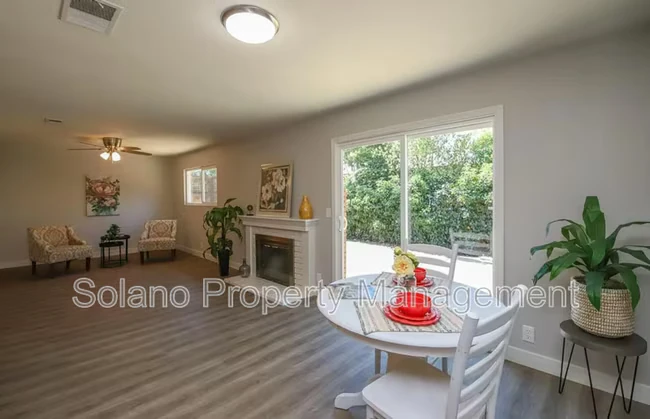 849 Finch Way Fairfield, CA 94533 photo 5