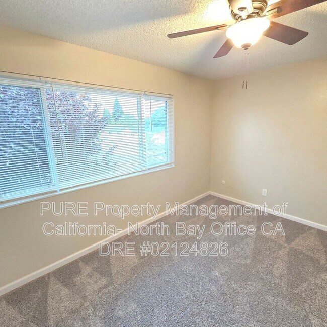 552 Santa Alicia Dr Rohnert Park, CA 94928 photo 5