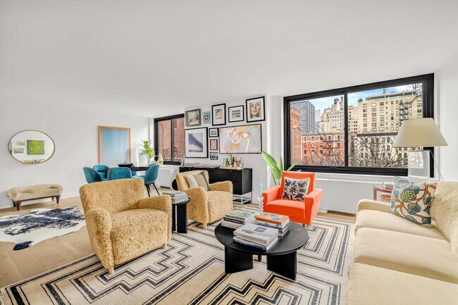 40 E 94th St New York, NY 10128 photo 2
