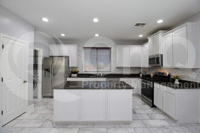 3340 East Cheyenne Street, Gilbert, AZ 85296 photo 5