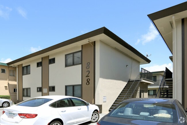 828 El Camino - MARKETING photo 3