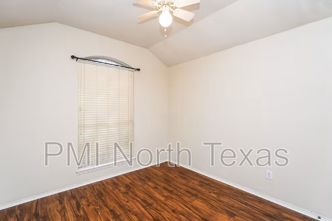 10706 Robincreek Ln Frisco, TX 75035 photo 3