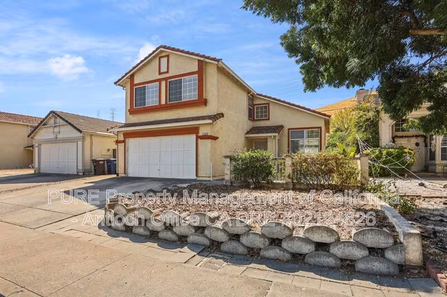 1724 Clearwood St photo 2