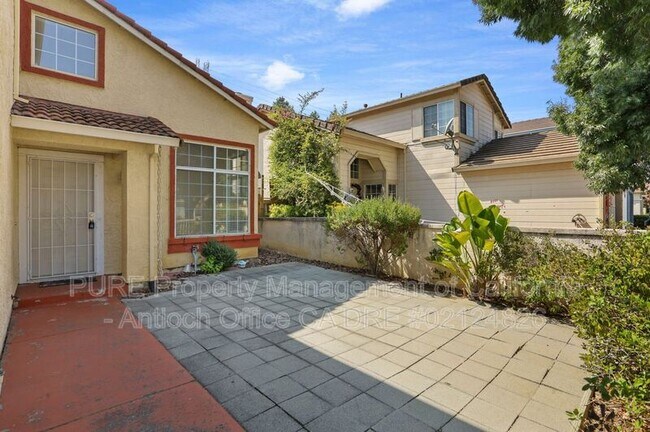 1724 Clearwood St photo 3