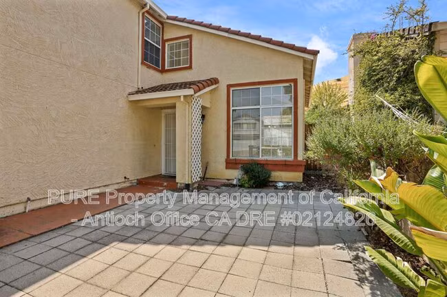 1724 Clearwood St photo 4