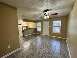 4607 E 12th St Austin, TX 78721 photo 2