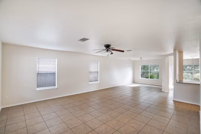 2024 Continental Pass, Cedar Park, TX 78613 photo 3