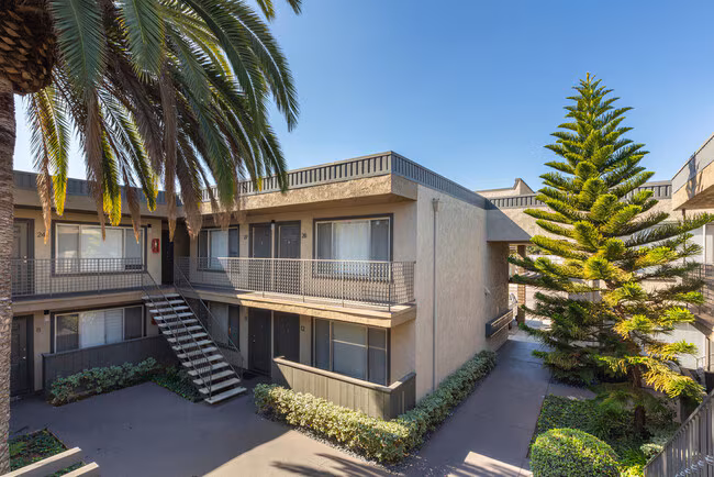 Elan Sandrock Place photo 5