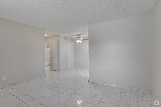 Fountain Oaks Apartments photo 2