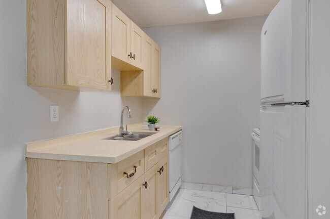Fountain Oaks Apartments photo 5