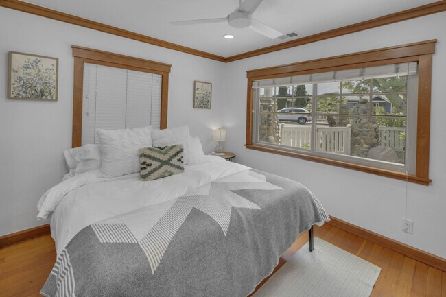1072 Johnson Ave San Diego, CA 92103 photo 3