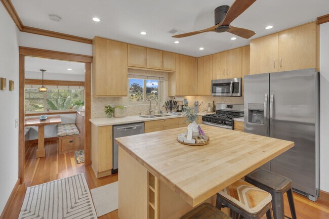 1072 Johnson Ave San Diego, CA 92103 photo 4