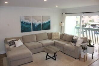 4064 Huerfano Ave San Diego, CA 92117 photo 5