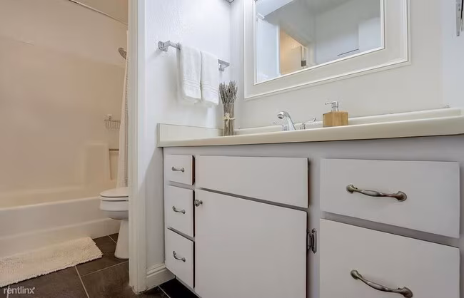 29629 Mountain Oak Ct Hayward, CA 94544 photo 3
